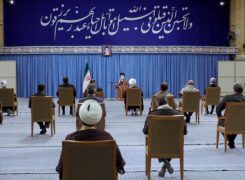 بیانات رهبر انقلاب در دیدار اعضای ستاد برگزاری کنگره ملّی شهدای استان یزد -ویدیو