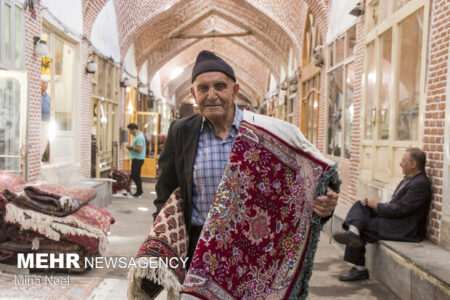 قالی کرمان بر دار شد/ خانه‌نشینی قالیبافان -اقطاع خبر