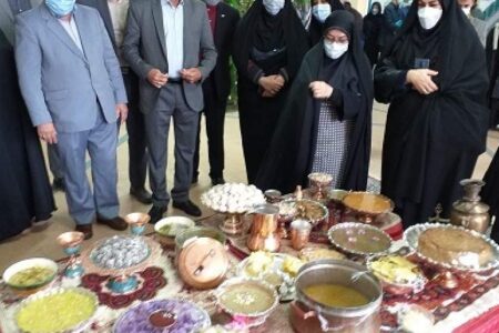 بازارچه کار و فناوری دانش آموزی در شهرستان زرند افتتاح شد