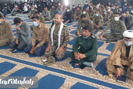 مشکلات کشور را با روحیه جهادی می توان حل کرد