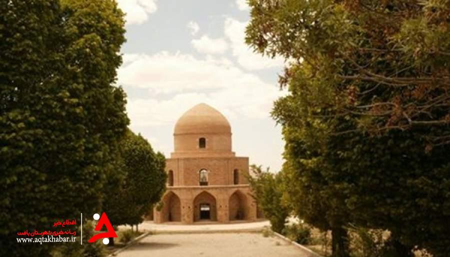 تسریع در تکمیل پروژه زیباسازی بوستان مقبره آخوند