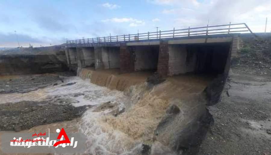 محور زهکلوت- ایرانشهر، کلکسورک- کهنوج مسدود است/ تاکنون تخریب پل و ابنیه فنی گزارش نشده است