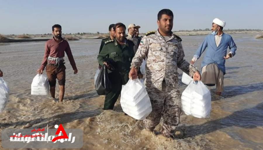 امداد رسانی نیروی های سپاه و بسیج ریگان در مناطق سیل زده