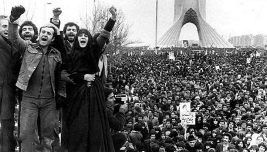 هویت بخشی به زنان و دست یافتن به عزت مادرانه مهمترین دستاورد انقلاب اسلامی است