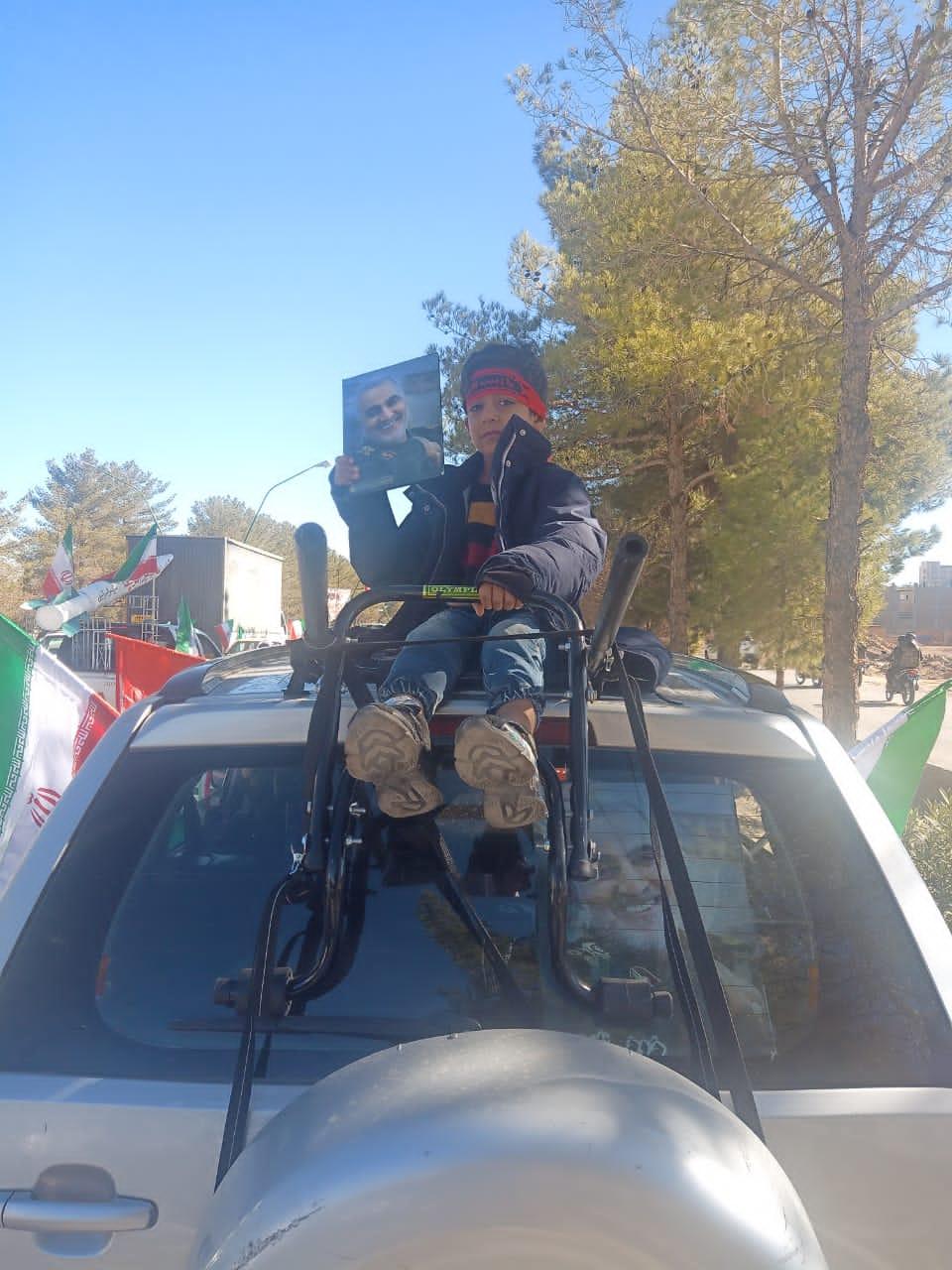 راهپیمایی خودرویی یوم‌الله ۲۲ بهمن در کرمان