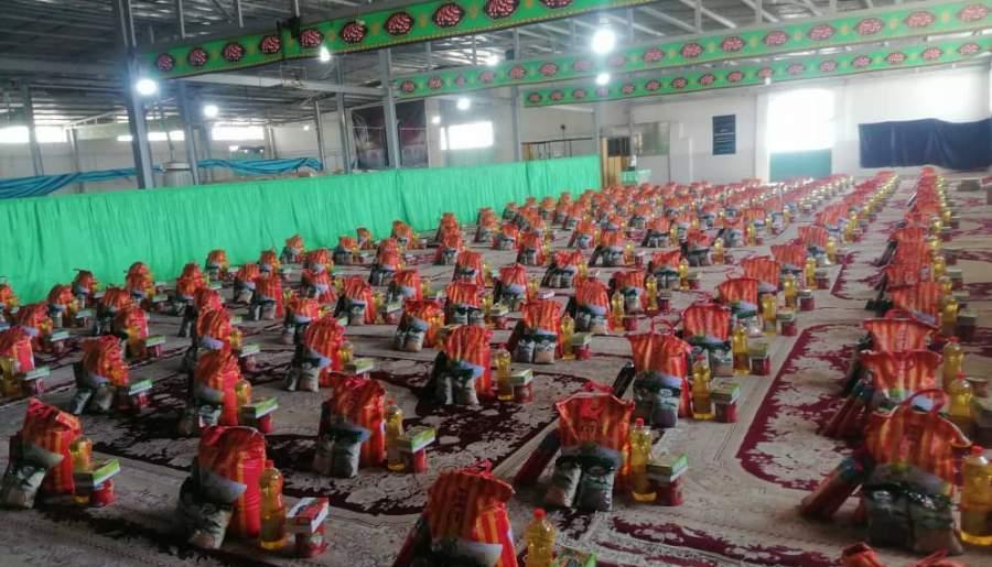توزیع 2650 بسته کمک مؤمنانه در آستانه عید فطر بین نیازمندان بافتی
