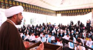 مراسم تجدید بیعت فعالین و نوجوانان کانون های مساجد کرمان با شهدا برگزار شد