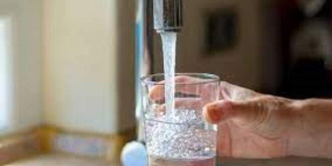 وضعیت نامناسب آب شرب در برخی از محله های گلباف