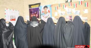ادای احترام دانش آموزان رودباری به شهدای دانش آموز حادثه تروریستی شیراز