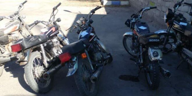 دستگیری 3 سارق  و کشف 6 موتورسیکلت سرقتی در زرند