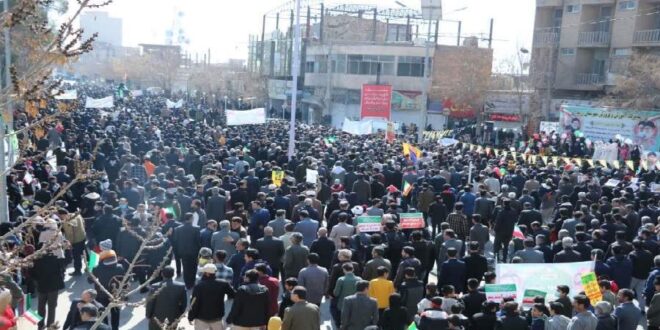 حماسه پرشور راهپیمایی مردم زرند در ۲۲ بهمن