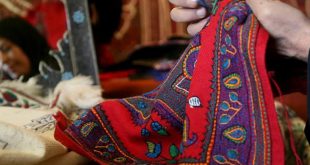 تولید صنایع دستی از زمینه‌های حضور زنان در عرصه اقتصادی