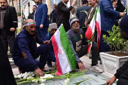 جشن ورزش‌های همگانی همراه با ادای احترام به شهدا