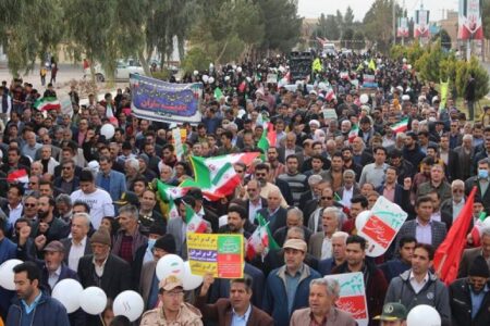 درس‌آموزی عملی مادران برای نسل پنجم انقلاب در شهرستان انار