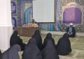 معلم نقش تربیت و بصیرت‌افزایی را دارد
