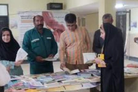 اهدای ۶۰۰ جلد کتاب توسط بسیج جامعه پزشکی ریگان
