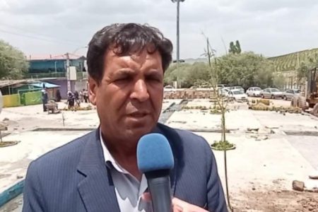 اهداء ۳۰۰ لیتر گلاب به گلزار شهدای کرمان