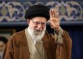 طلاب کرمانی از عشق به «سید علی» میگویند طلاب کرمانی از عشق به «سید علی» میگویند