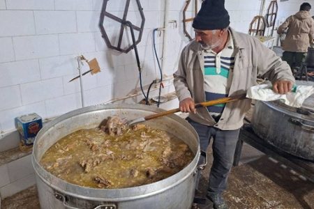 طعم خاص آبگوشت امام حسینی ویژه کوهبنان است