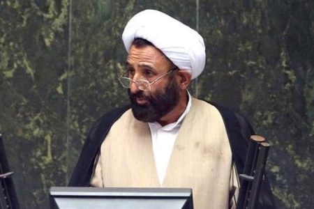 ایستادگی ملت ایران با تکیه بر فرهنگ عاشوراست