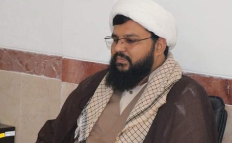 ملت ایران در مسیر ظلم‌ستیزی حسینی ایستاده‌اند