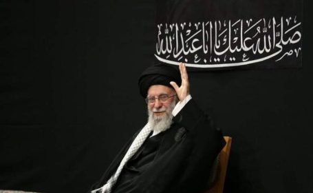 با تو می‌شود دل به دریا زد