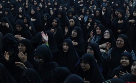 اجتماع زینبیون شهربابک به یاد بانوی کربلا
