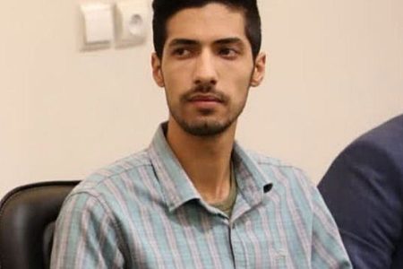نمی‌توان با بی‌تفاوتی از کنار فضای مجازی عبور کرد