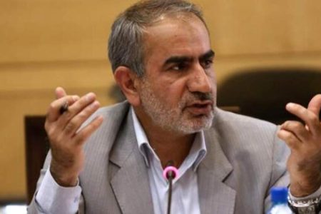 دولت و مجلس بستر رشد اقتصاد فراهم کنند