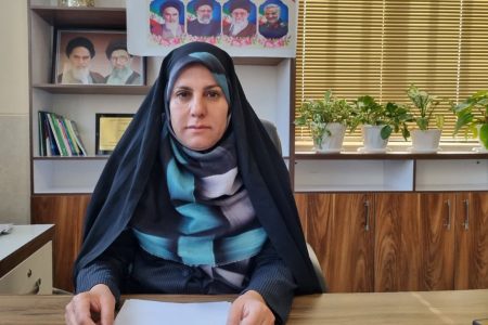 زائران از دست‌ دادن با دیگران خودداری کنند
