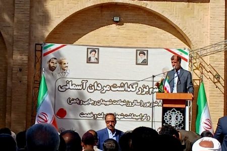 زنده نگه‌داشتن یاد شهدا سرمایه انقلاب است