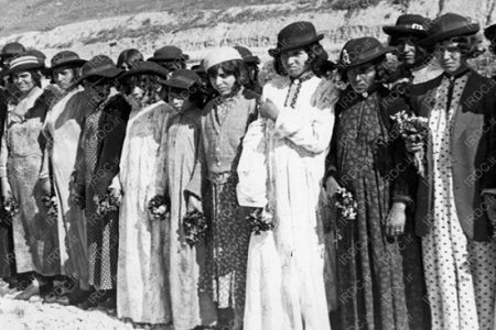 «کشف حجاب»؛ جنایت فرهنگی و استعماری رضاشاه