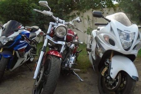 توقیف ۳ دستگاه موتور سنگین قاچاق در کرمان