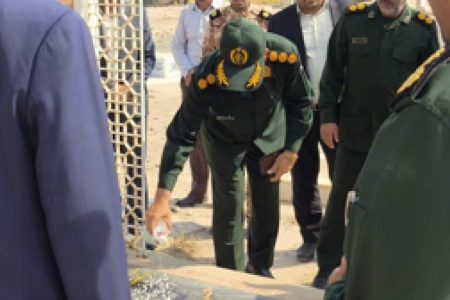 گلزار شهدا رودبار جنوب غبارروبی و عطرافشانی شد
