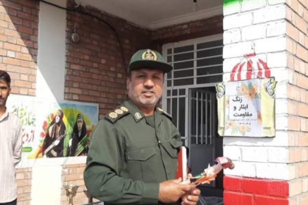 زنگ مهر ایثار و مقاومت در مدرسه کوثر قلعه‌گنج