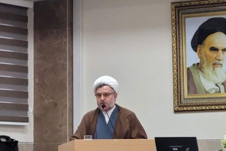 گرامیداشت مادران و همسران شهدا در شهربابک