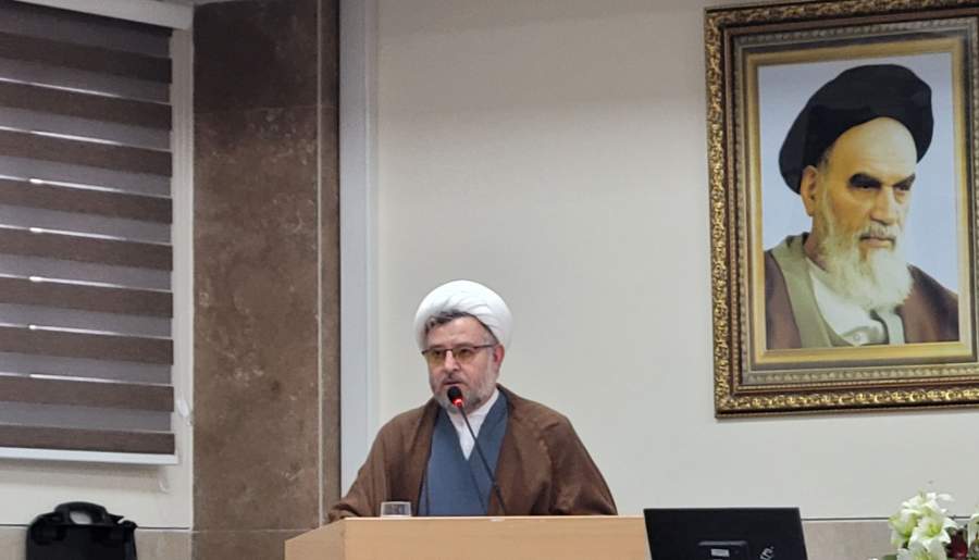 گرامیداشت مادران و همسران شهدا در شهربابک