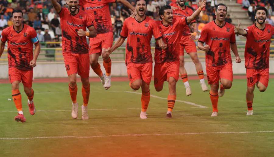 هتریک لاله‌های نارنجی شهربابک