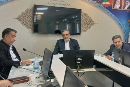 استحکام جبهه داخلی از نان شب واجب‌تر است