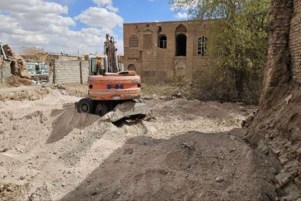 تخریب خانه تاریخی در کرمان؛ گنجینه فراموش شده در قلب شهر تاریخی