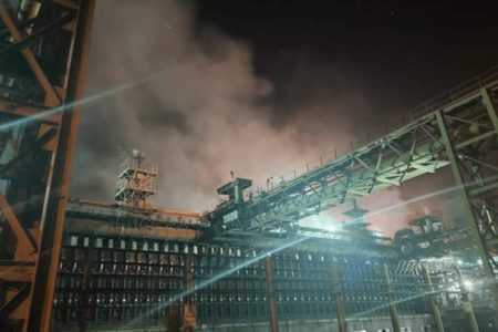 آغاز پایش شبانه واحدهای صنعتی شهرستان زرند آغاز پایش شبانه واحدهای صنعتی شهرستان زرند