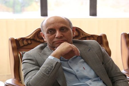 تحریم داخلی و قطعی برق کمرشکن شده است تحریم داخلی و قطعی برق کمرشکن شده است