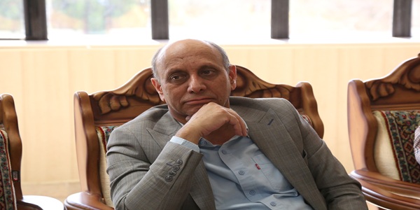 تحریم داخلی و قطعی برق کمرشکن شده است