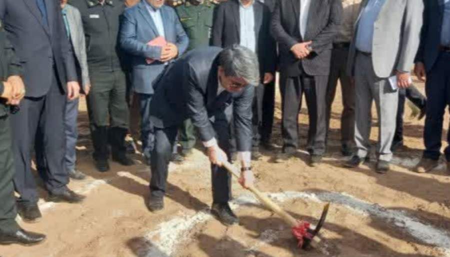 افتتاح و کلنگزنی چند پروژه عمرانی در زرند