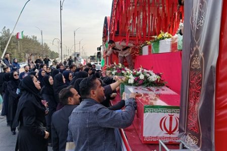 دل‌های کرمانی‌ها به استقبال مسافران آسمان رفتند