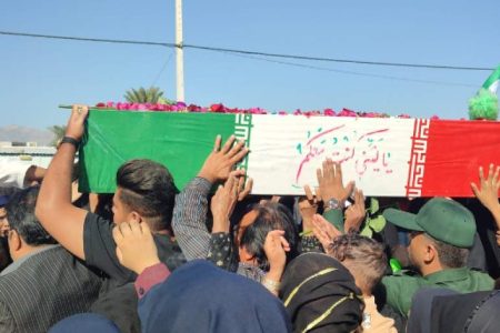  استقبال باشکوه کهنوجی‌ها از شهید گمنام