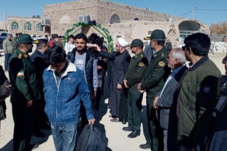 اعزام پسران بردسیری به مناطق عملیاتی جنوب