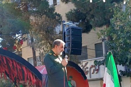 شهید سلیمانی مکتب مقاومت را صادر کرد