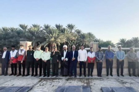 گلزار شهدای «گلدشت» غبارروبی و عطرافشانی شد