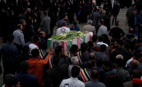 تشییع «میرشکار» آتشنشان فداکار تشییع «میرشکار» آتشنشان فداکار